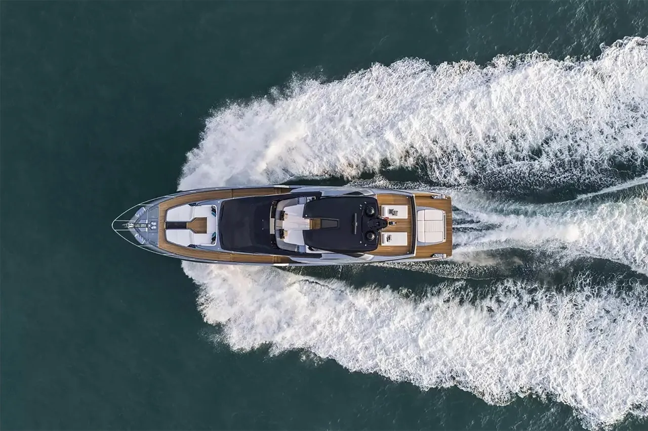 DIVA yacht image 10