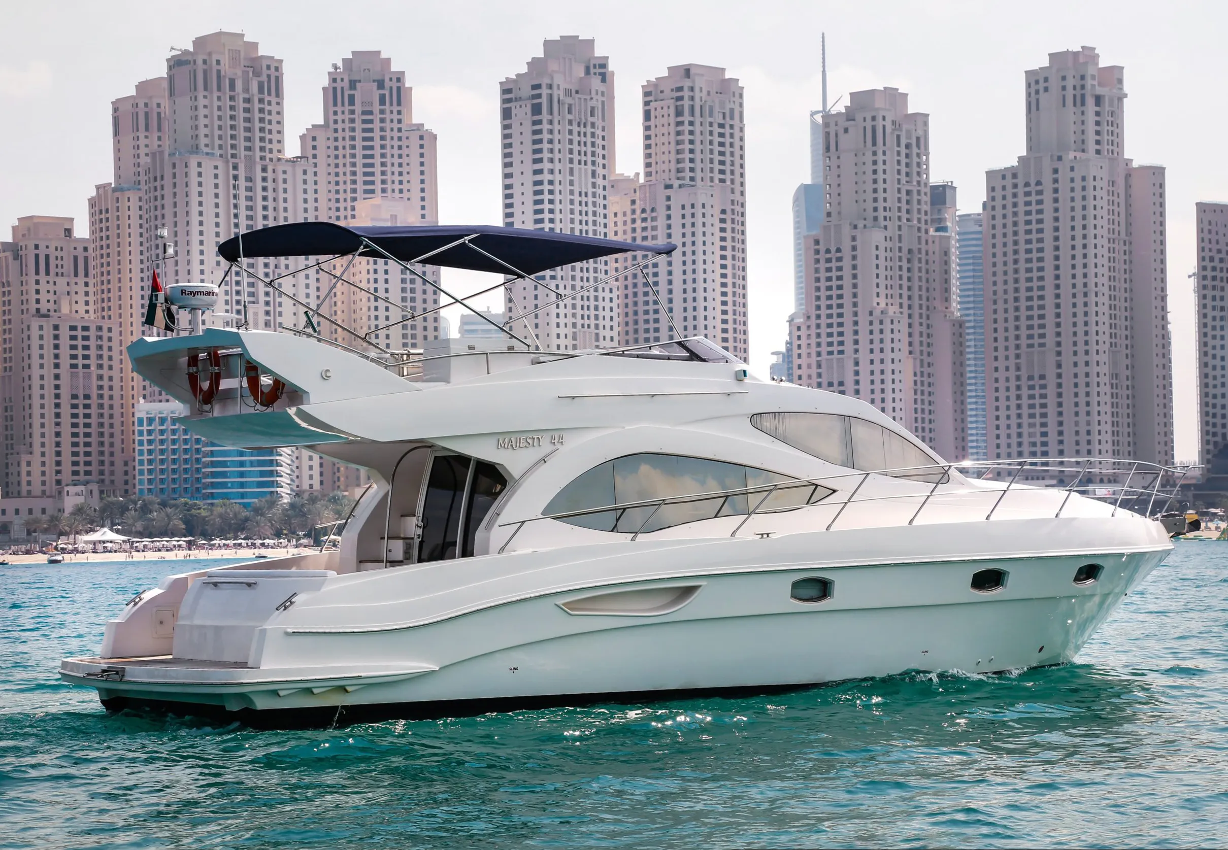 MAJ-44 yacht image 1