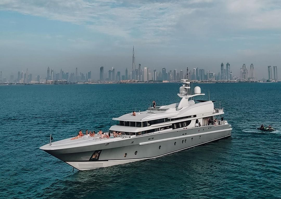 Thunder yacht